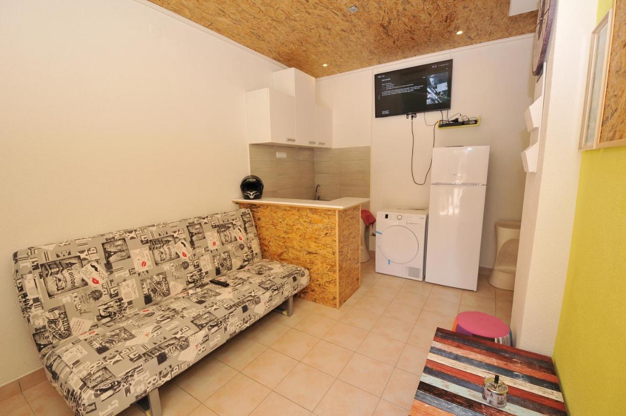 Oasis Hostel สปลิท ภายนอก รูปภาพ