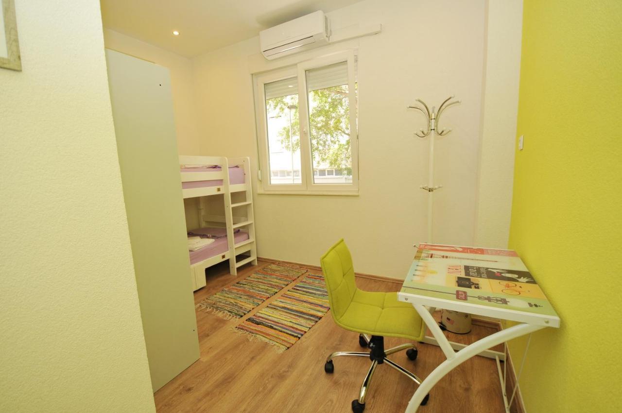 Oasis Hostel สปลิท ภายนอก รูปภาพ