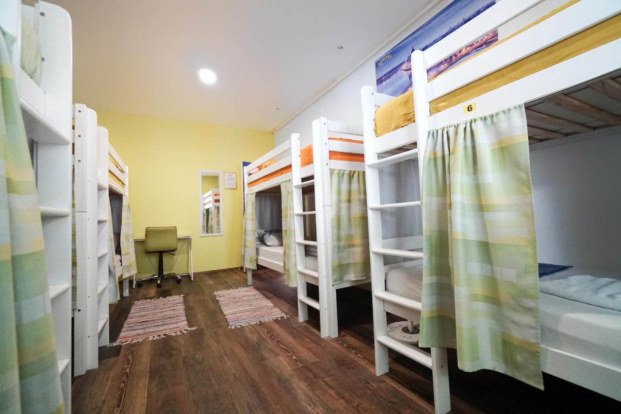 Oasis Hostel สปลิท ภายนอก รูปภาพ